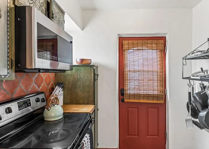 Tres Palmas - 3bd 2ba Adobe Retreat With Private Pool Holiday home